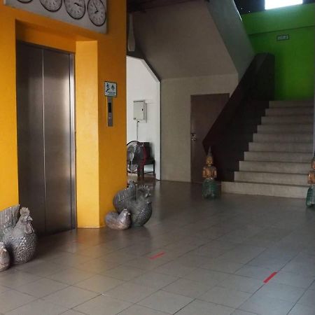 Rome Place Hotel Phuket Esterno foto