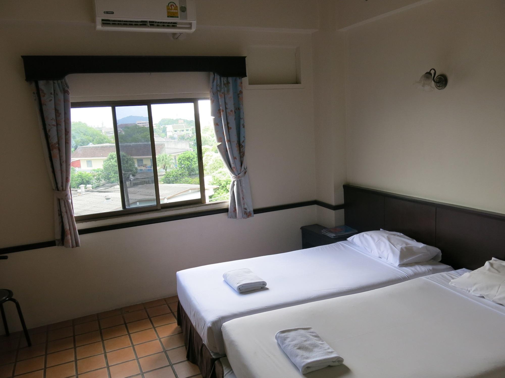 Rome Place Hotel Phuket Esterno foto