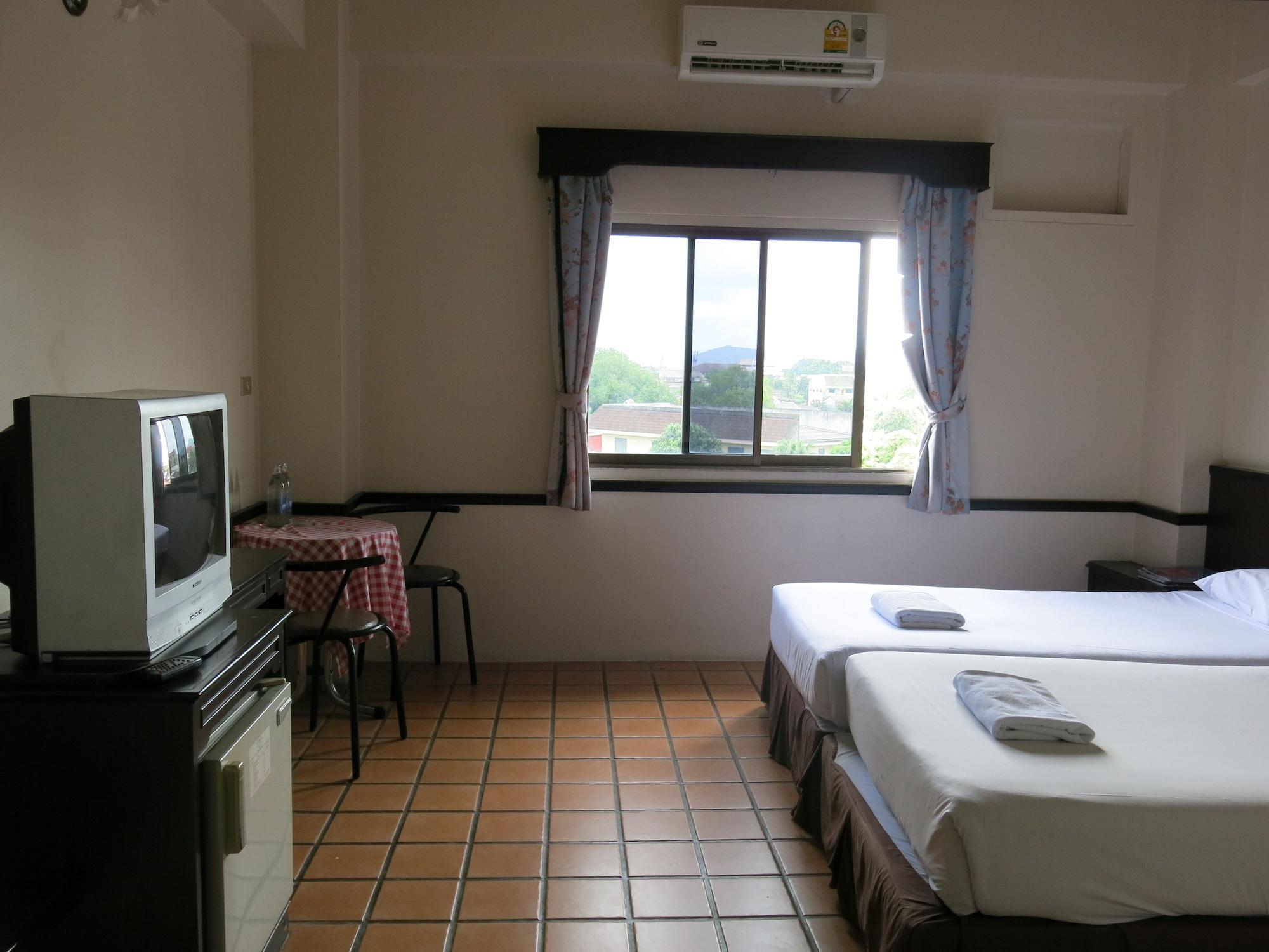Rome Place Hotel Phuket Esterno foto