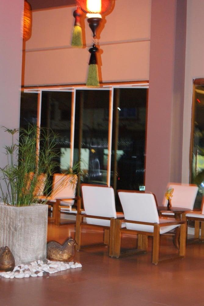 Rome Place Hotel Phuket Esterno foto
