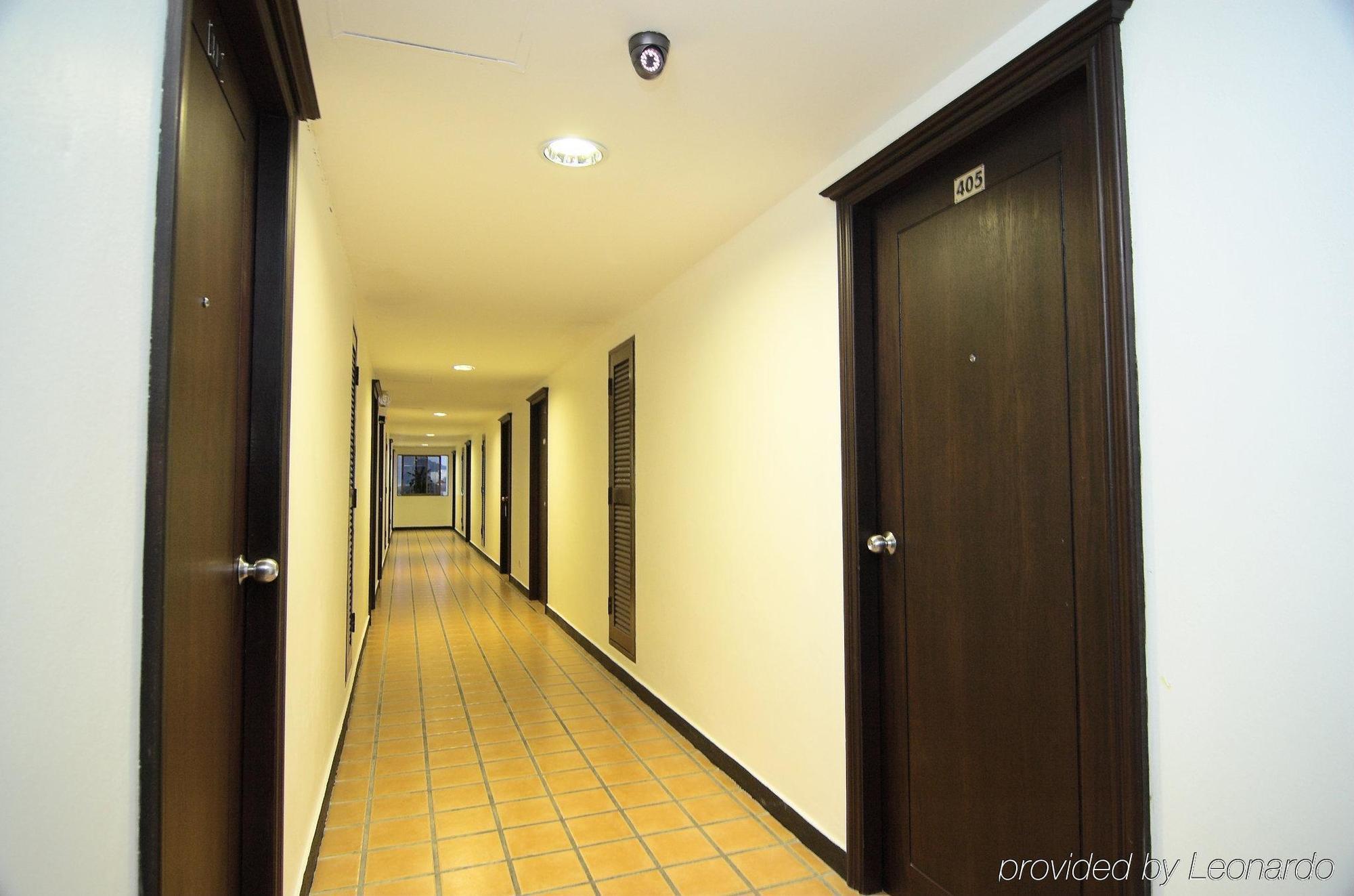 Rome Place Hotel Phuket Esterno foto
