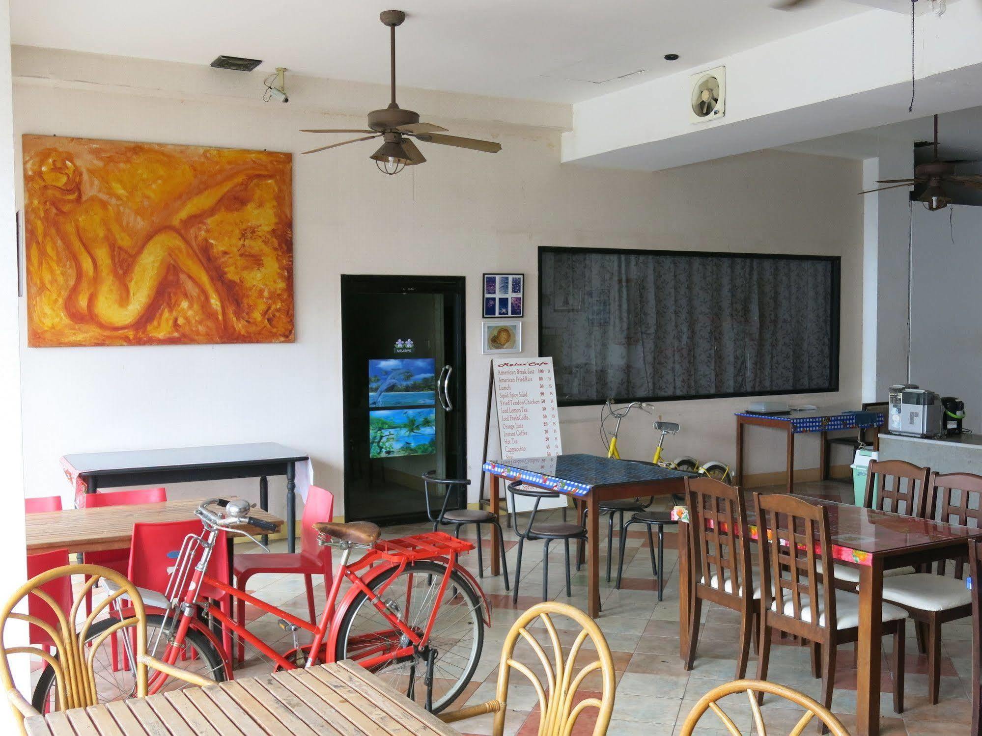 Rome Place Hotel Phuket Esterno foto