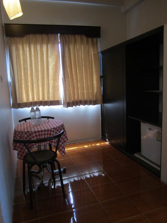 Rome Place Hotel Phuket Esterno foto