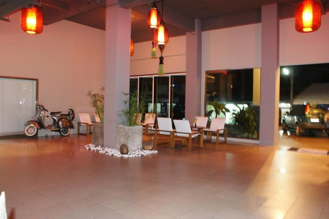 Rome Place Hotel Phuket Esterno foto